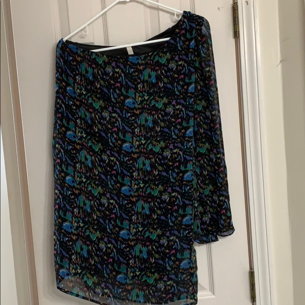 One shoulder dress